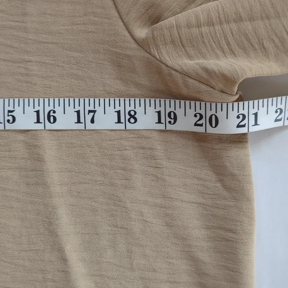 Michael Michael Kors Chain Accent Collared V-Neck Long Sleeve Blouse LARGE Tan - Picture 14 of 16